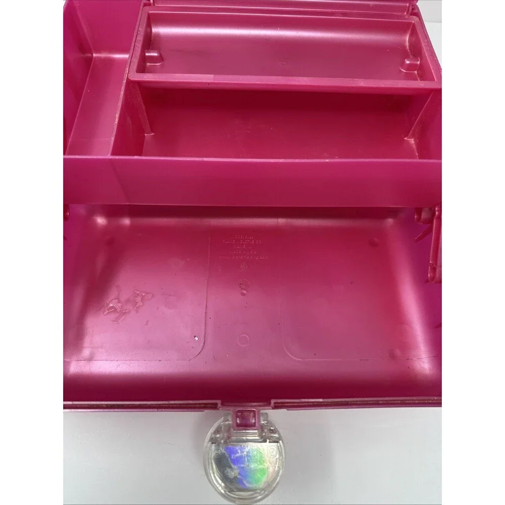 RETRO ~ Caboodles On-The-Go-Girl Classic Cosmetic Makeup Case Pink Shimmer Lips